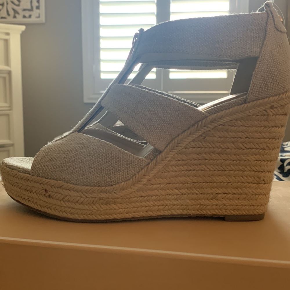 Michael Kors Damita wedge